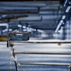 Radio De Chantier & Enceinte BOSCH Radio Chantier 18 V Li-Ion GPB18V-2SC - 06014A3100 -Atelier Chantier Soldes bosch radio chantier 14 18 v li ion gpb18v 2sc 06014a3100 3