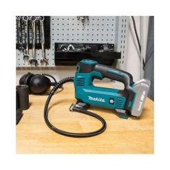 Compresseur D'air MAKITA Gonfleur 18V - DMP181Z - Solo -Atelier Chantier Soldes makita gonfleur dmp181z 5