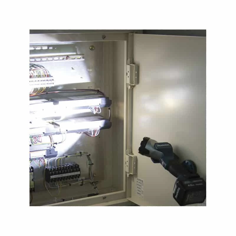 Lampe & Projecteur MAKITA Lampe Torche LED 190lm 12V Solo - DEAML105 2 Lampe & Projecteur MAKITA Lampe Torche LED 190lm 12V Solo - DEAML105 – Image 2